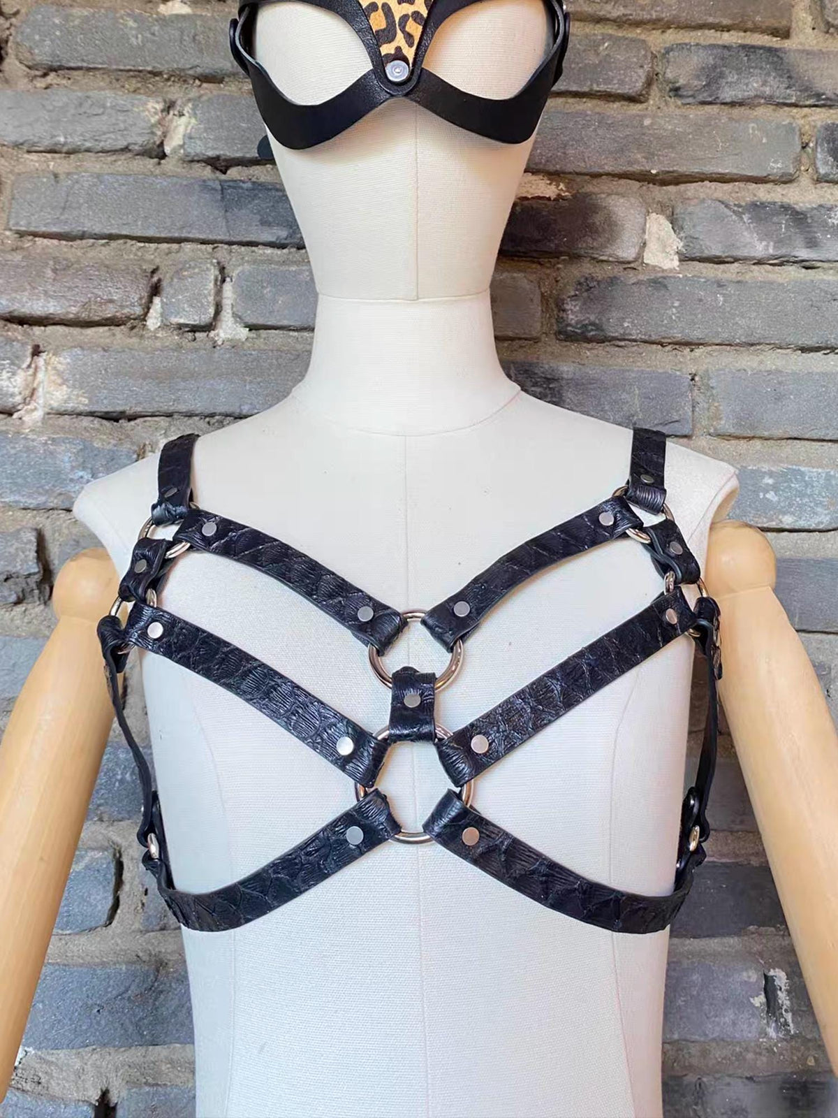 Handmade Genuine Leather Cutout Bra for Women, Open Cup Harness,Steampunk Gothic Underbust Waist Cincher,Stage Clubwear,gift for her