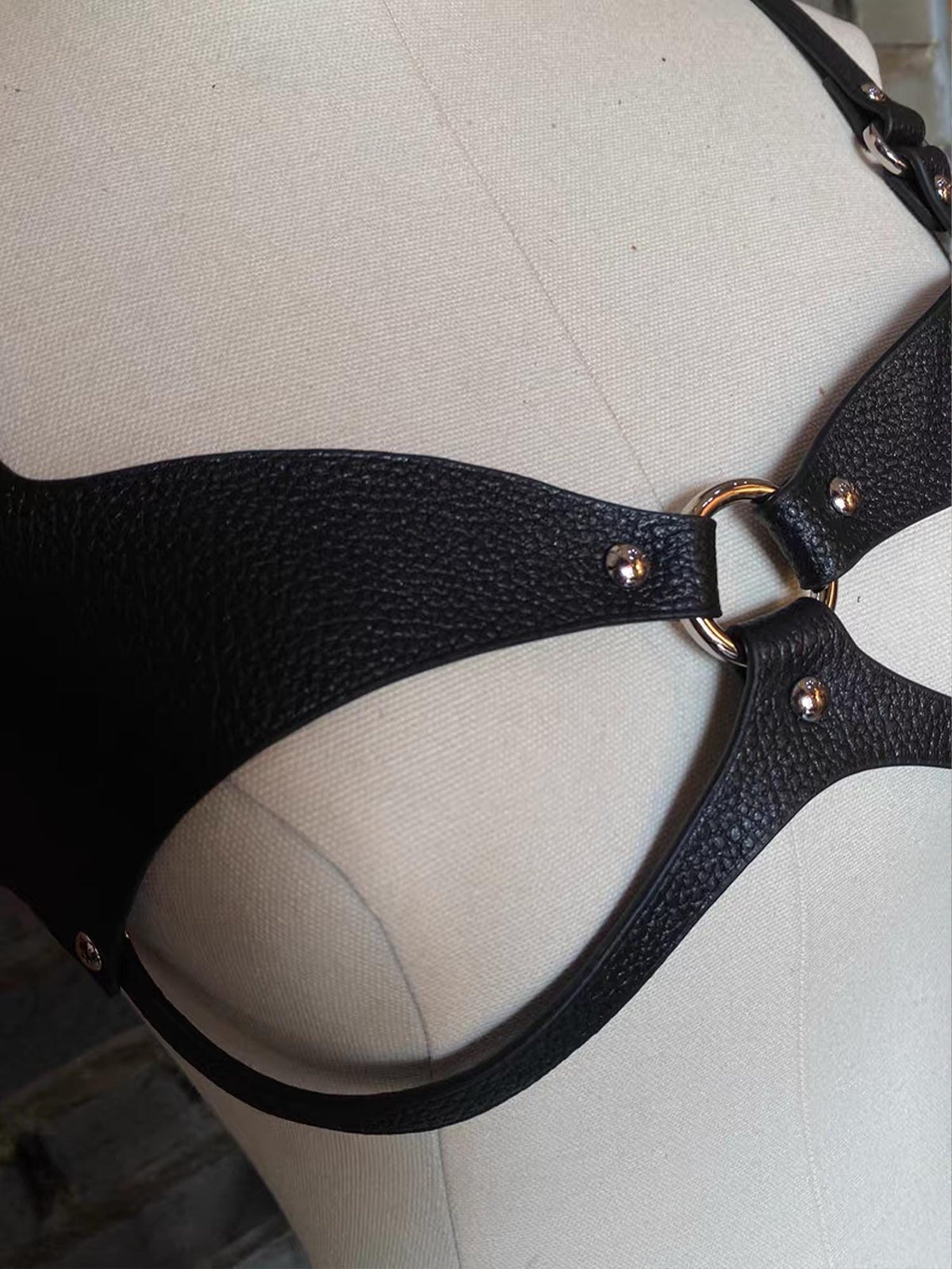 Handmade Personalized Cut-out Leather Bra for women,Genuine Leather Chest Harness,Body Cage,Custom Fetish Wear.High-End Leather Accessory