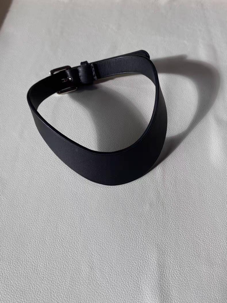 Handmade Personalized Black Italian Real Leather Choker necklace for Men,Minimalist Buckle Design,Engraved collar for Women,Gift for Her