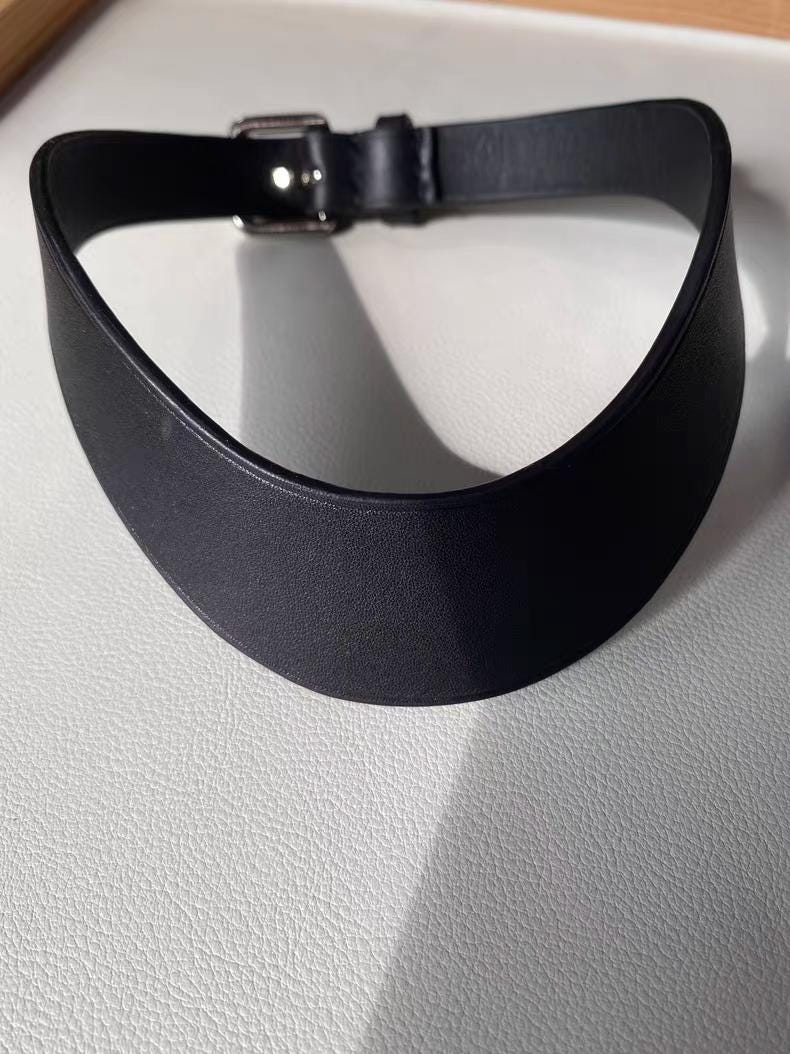 Handmade Personalized Black Italian Real Leather Choker necklace for Men,Minimalist Buckle Design,Engraved collar for Women,Gift for Her